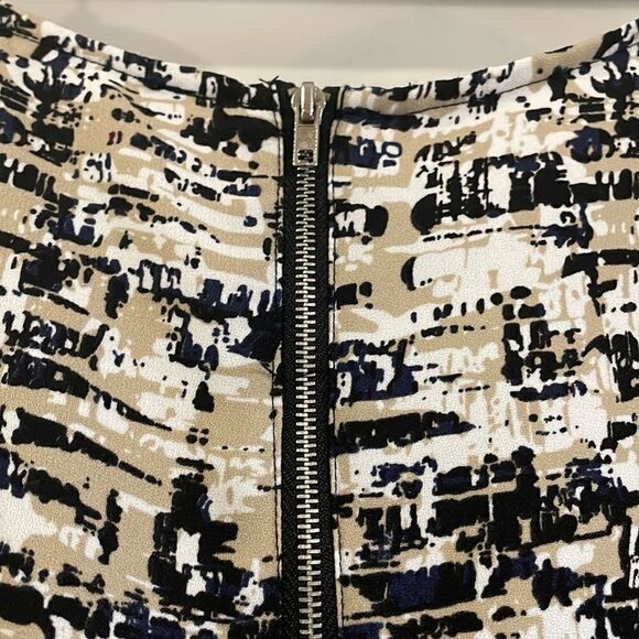 Dalia Shift Dress - Picture 5 of 6